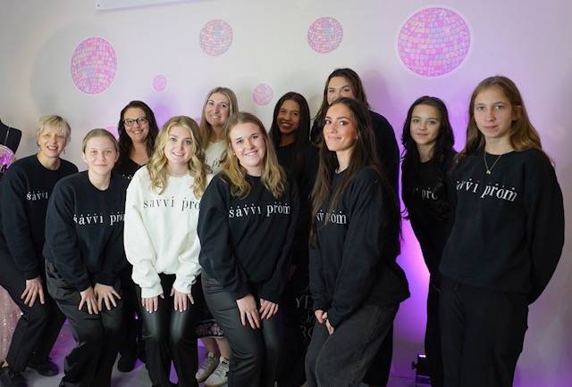 savvi prom staff
