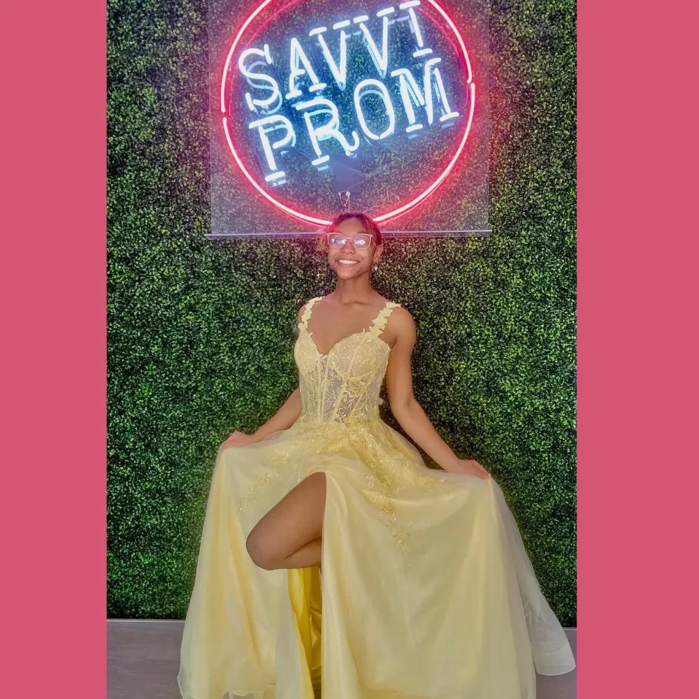 Real Girl Prom Image