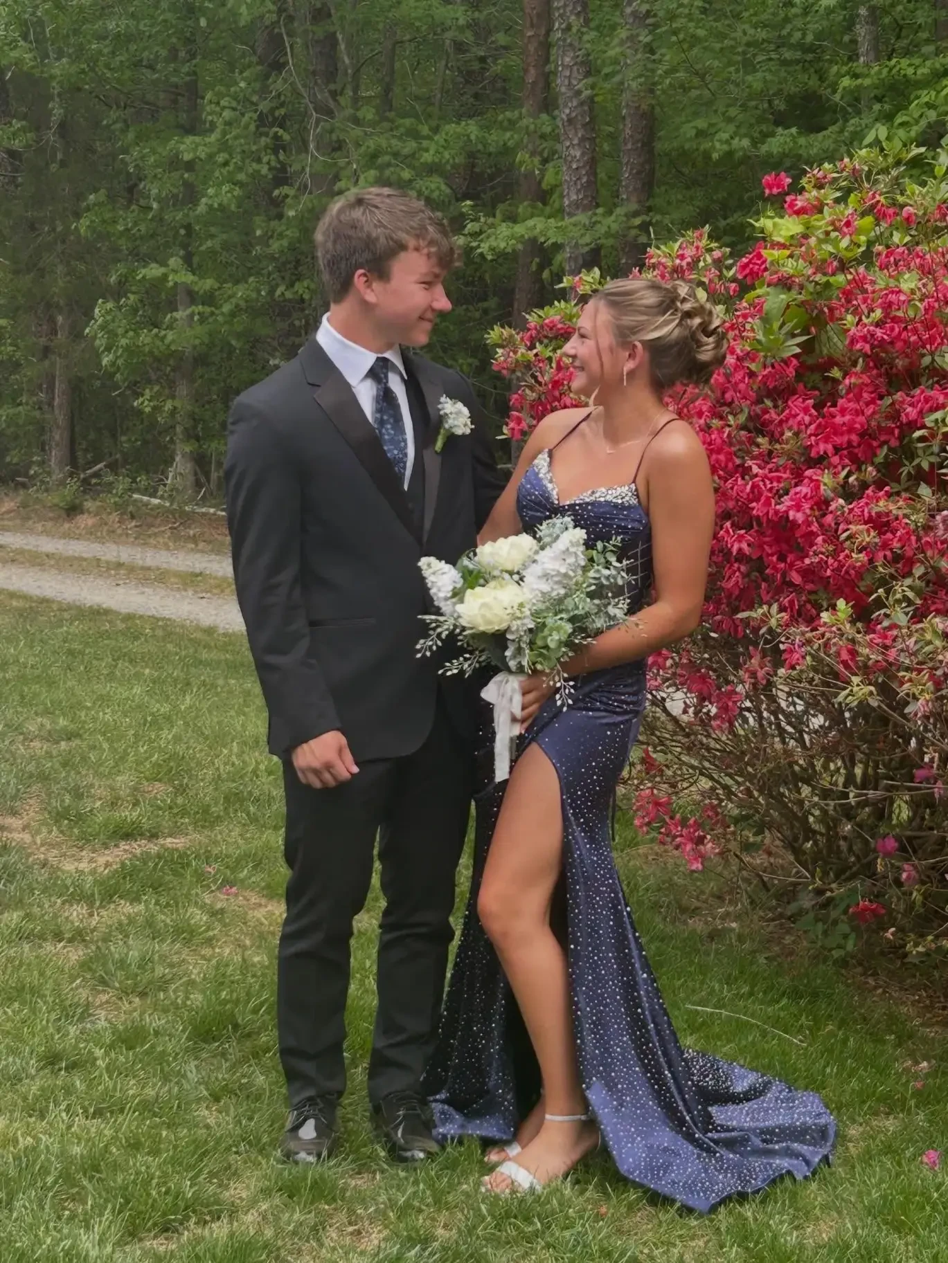 real savvi prom girl