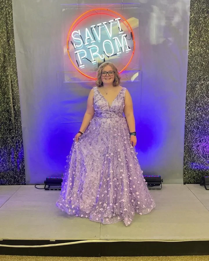 Real Girl Prom Image